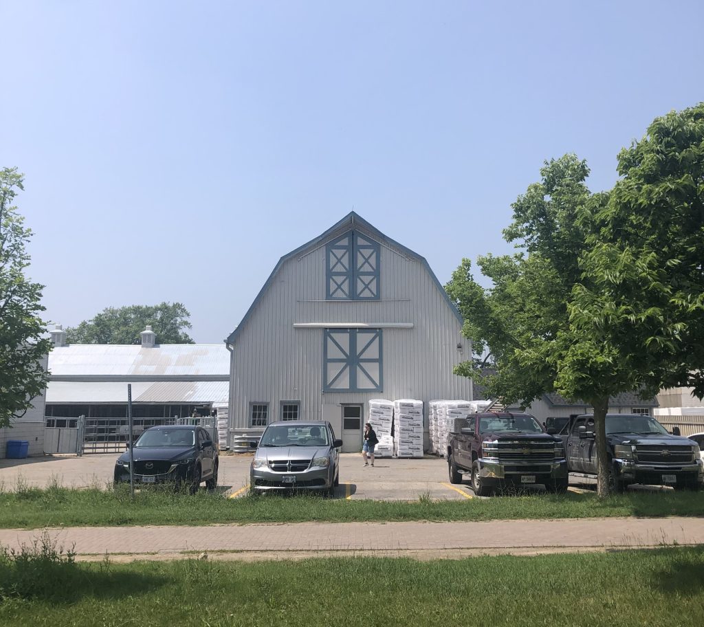 Uog Barn 4